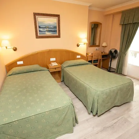 Hotel Payro 2*