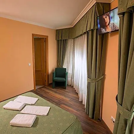 Payro Hotel
