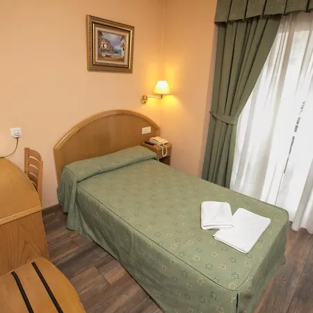 Hotel Payro 2*