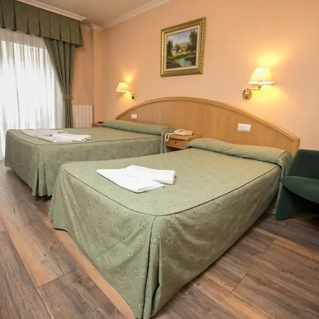 Payro Hotel 2*